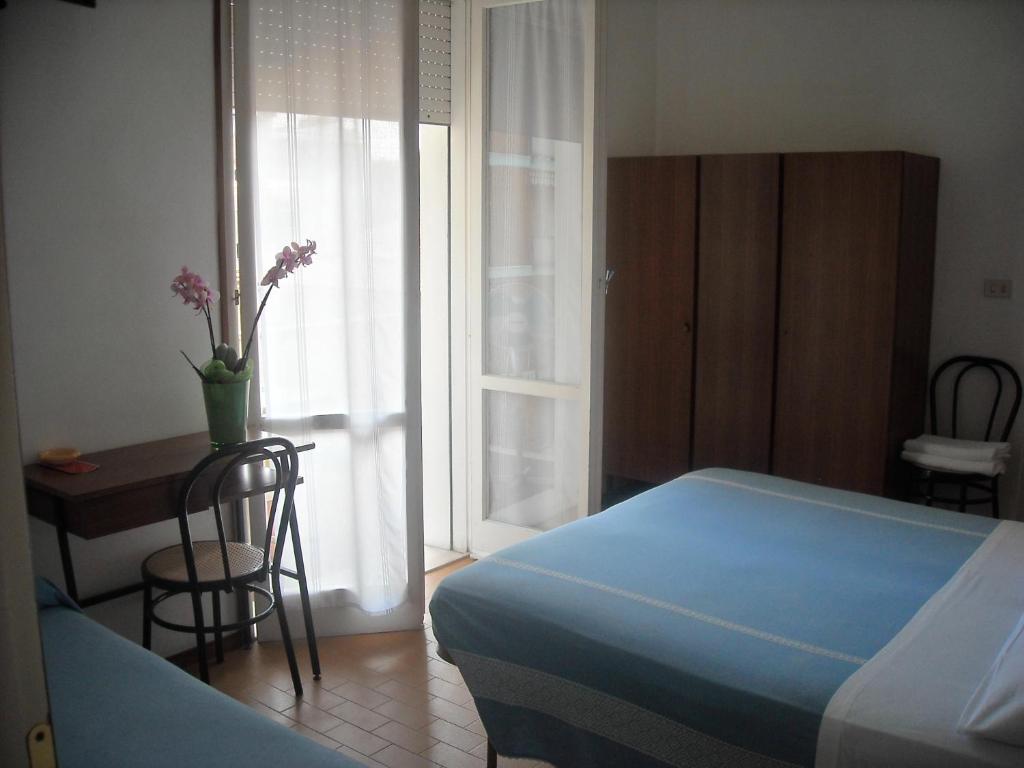 רימיני Hotel Mirella חדר תמונה